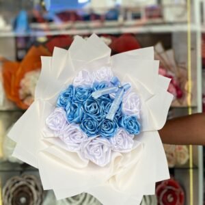باقة ورد بألوان زاهية